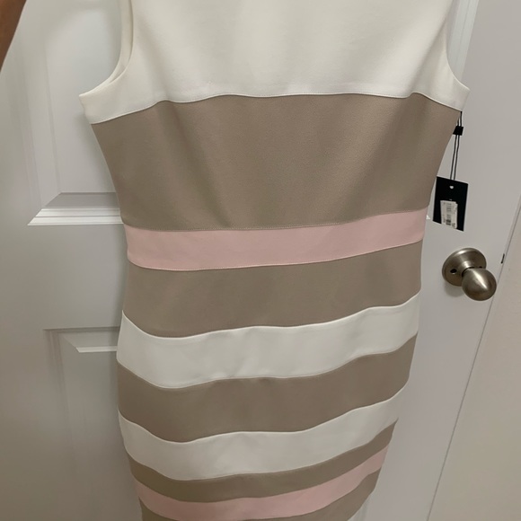 Dress - Picture 3 of 5